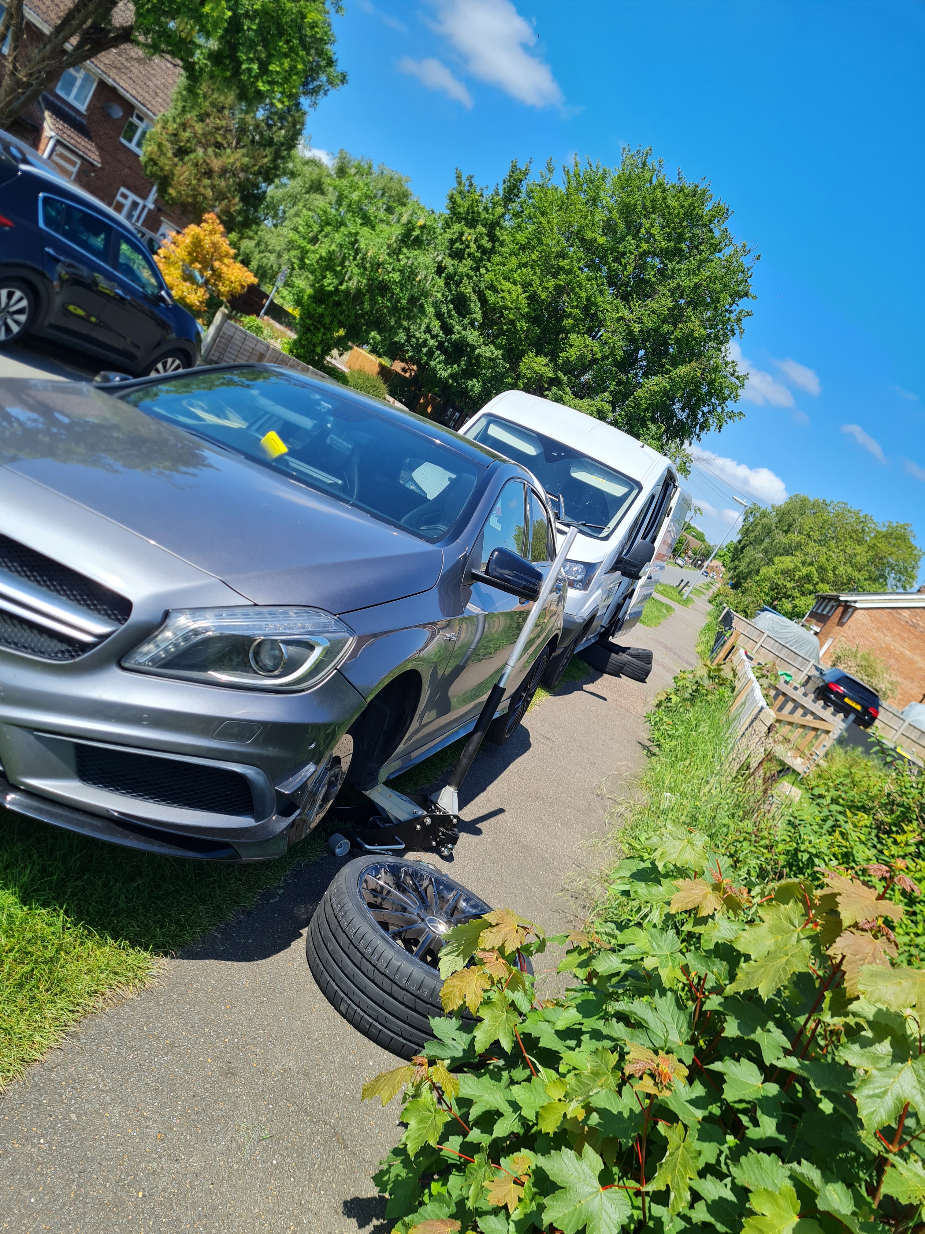24 hour emergency tyre fitting mercedes amg